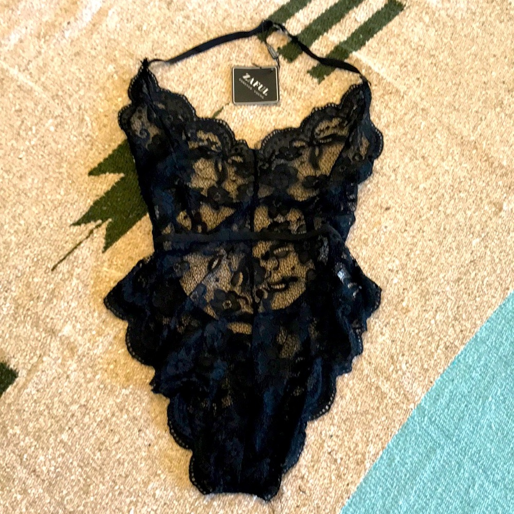 NWT ZAFUL LACE BODYSUIT